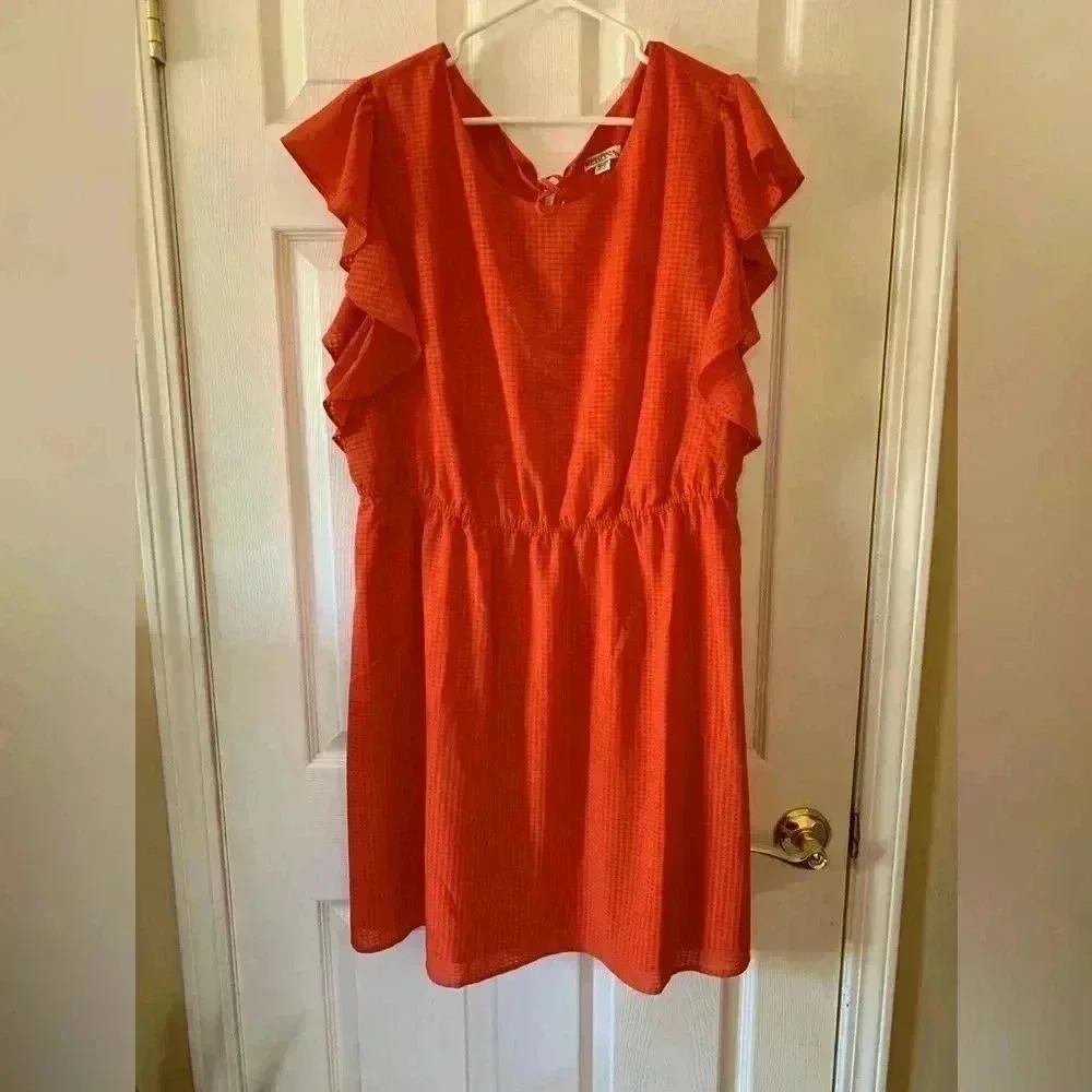 Woman’s Red Merona Short Sleeve Dress